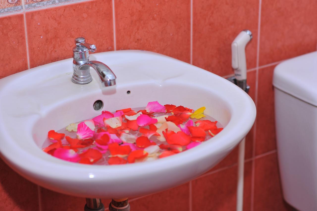 Ngan Pho Hotel ニャチャン エクステリア 写真