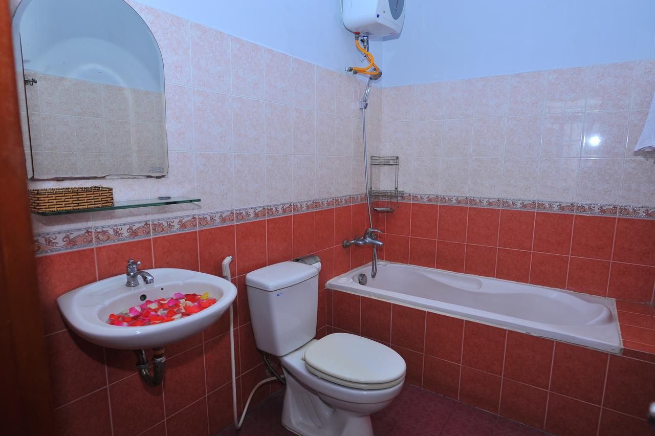 Ngan Pho Hotel ニャチャン エクステリア 写真